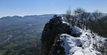 Il crinale del Monte Sperone sulla Val Belluna