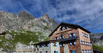 Il Rifugio Roda di Vaèl