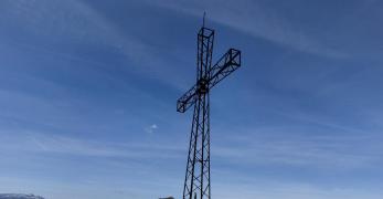 La Cros dell’Archil sulla cima orientale del Monte Coppolo