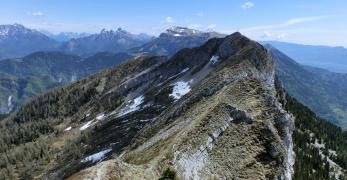 La cima orientale del Monte Coppolo