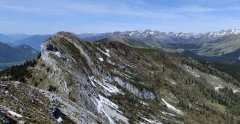 La cima occidentale del Monte Coppolo