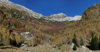 Il Venal di Funes. Sullo sfondo, il Crep Nudo