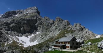 Il Rifugio Sonino al Coldai