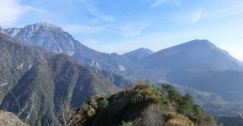 La Val Cellina. Sullo sfondo, i Monti Raut, Fara e Jouf